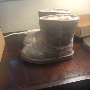 Ugg Boot Kids Gold T Classic Short II